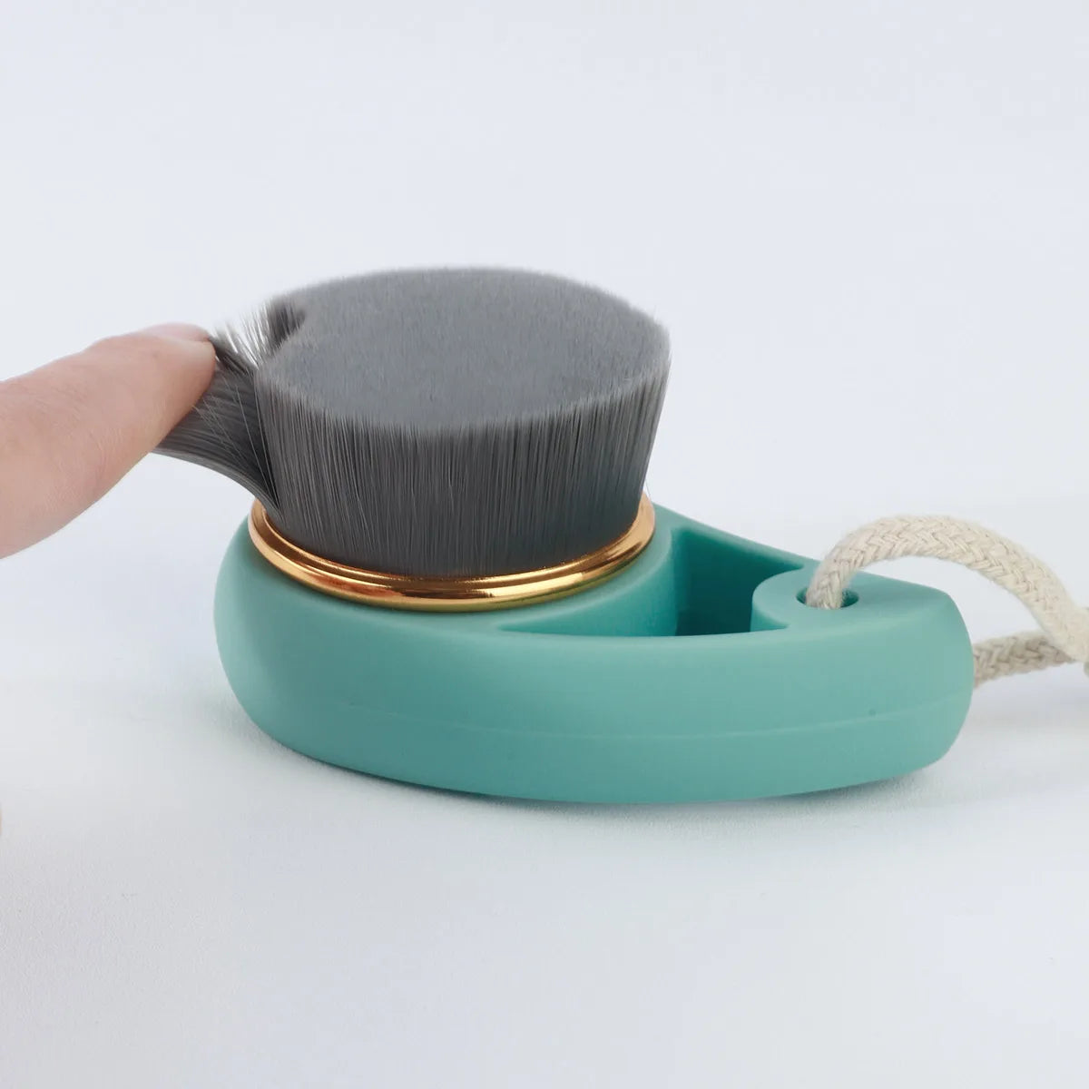 CharGlow™ Purifying Facial Brush